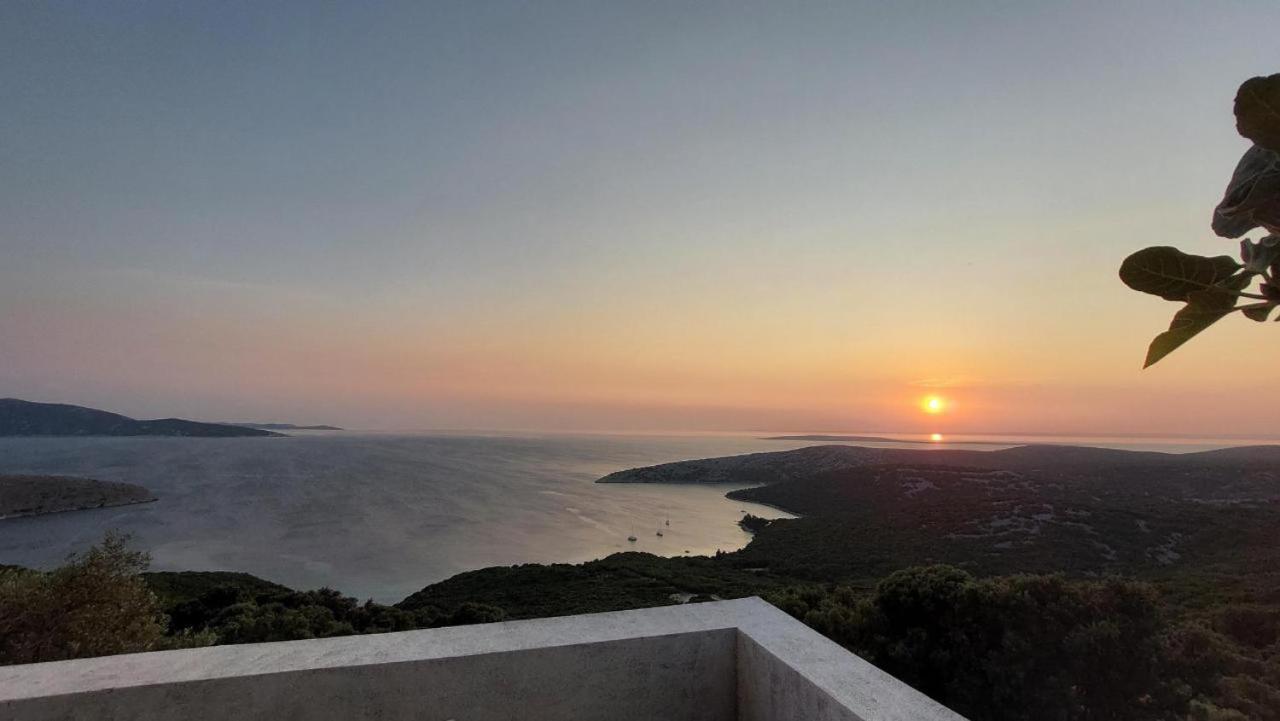 Ustrine View Villa Eksteriør bilde
